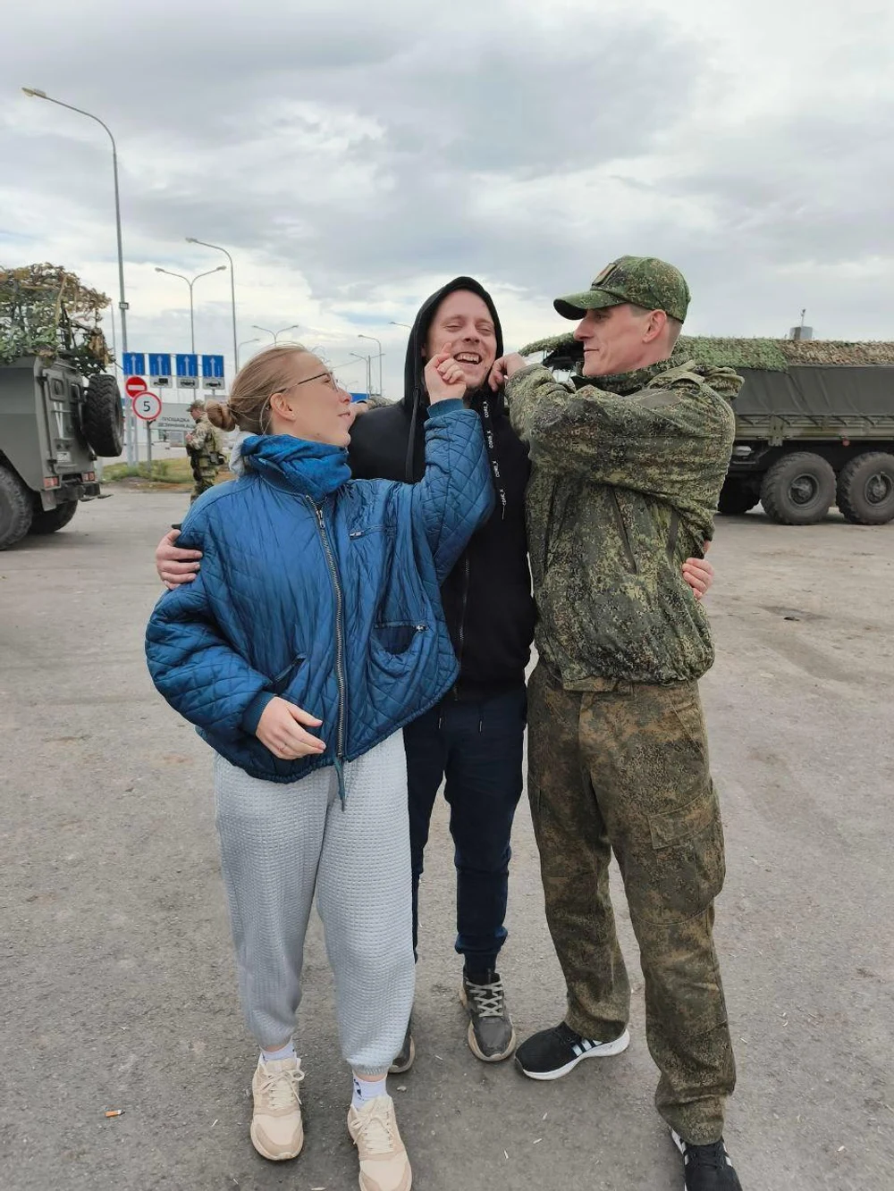 Привет! Меня зовут Илья.