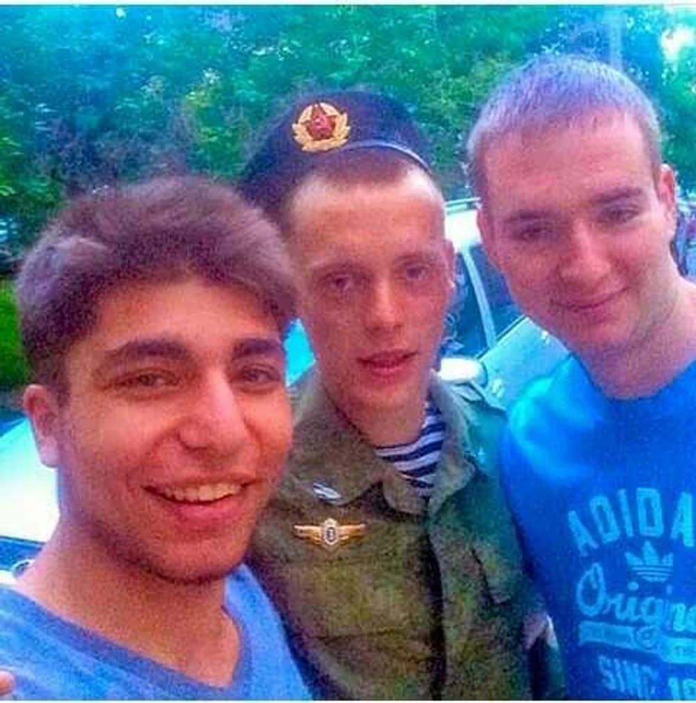 Привет! Меня зовут Илья.